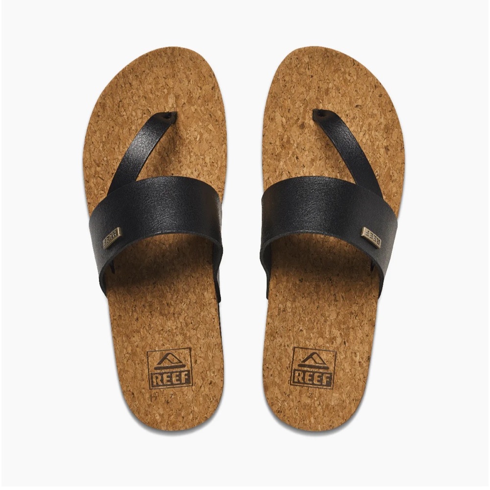 Reef sandals size 7 NEW WITH BOX
